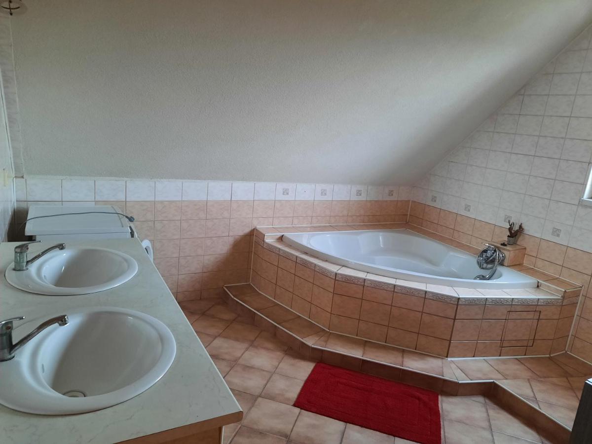 Apartman Chiarita Nemšová المظهر الخارجي الصورة